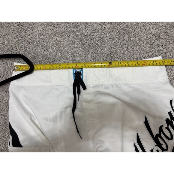 Vintage Billabong Board Shorts White Mark Occhilupo Surfing Y2K Mens 36 x 11" - Picture 13 of 16